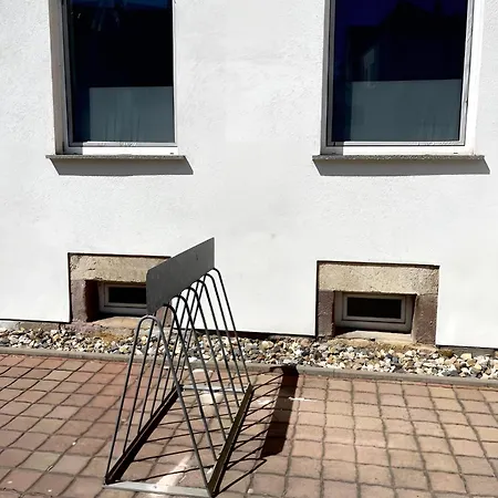 Raha Apartments - Ihr Komfortables Zuhause - Hbf - Vollausgestattet - Gratis Parkplatz Erfurt Exterior photo