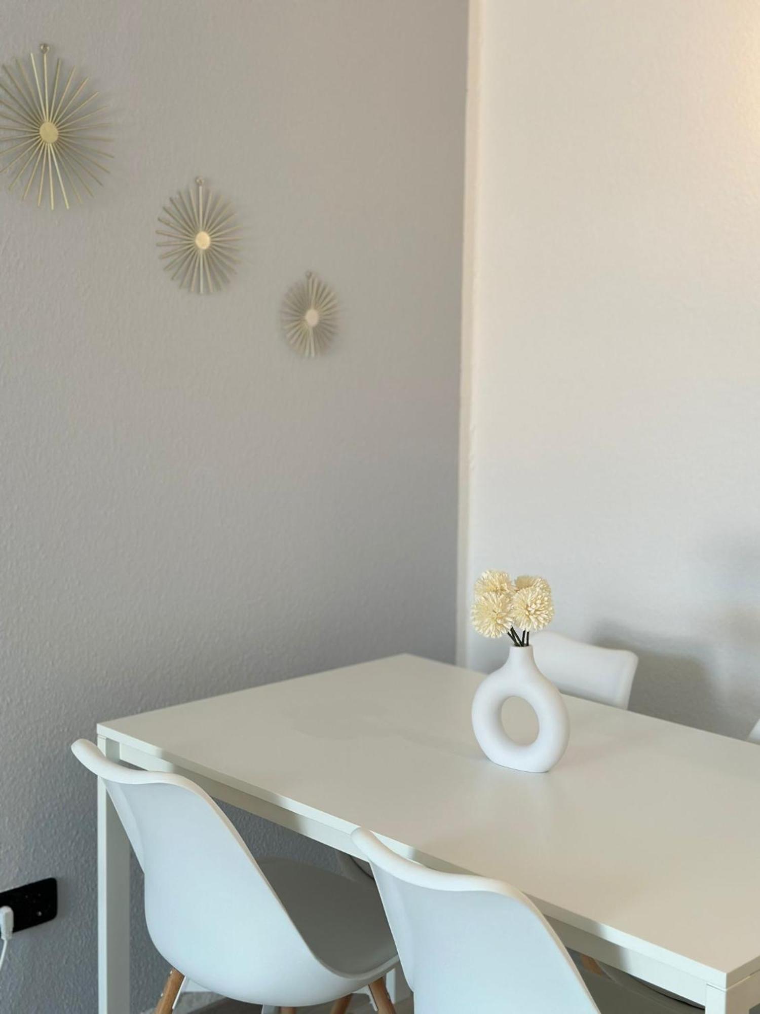Apartment Raha - Ihr Komfortables Zuhause - Hbf - Vollausgestattet - Gratis Parkplatz Erfurt